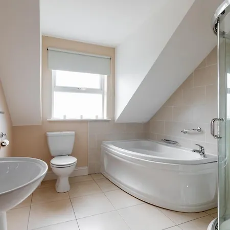 Сasa de vacaciones 8 Dingle Manor, Stunning 3-bed House *